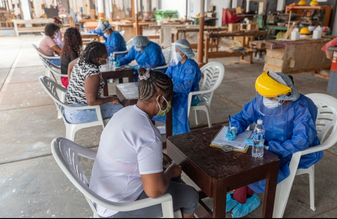 Gobierno Regional realiza bloqueo masivo farmacológico en el penal de Puerto Pizarro