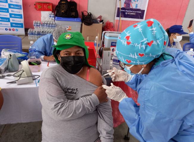 Gobierno regional realiza el vacunatón en la provincia de Zarumilla para personas mayores de 40 años